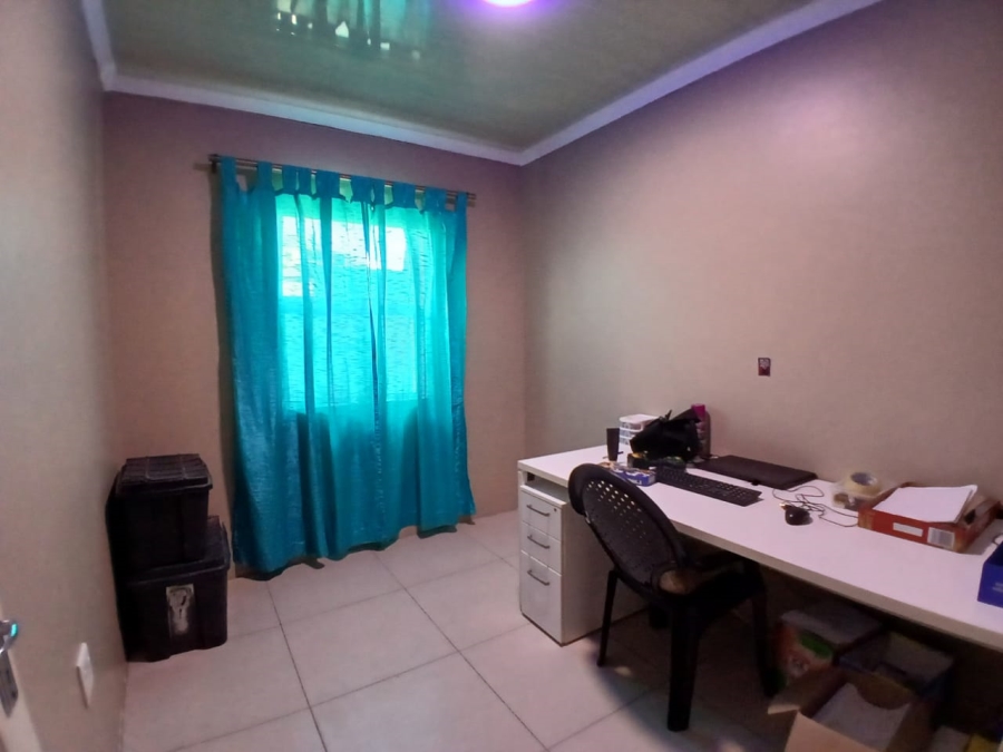 3 Bedroom Property for Sale in Fairdale Western Cape